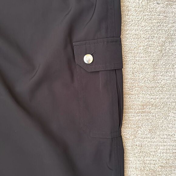 Christopher & Banks Crop Pants, Black, Size 10 - Picture 4 of 6